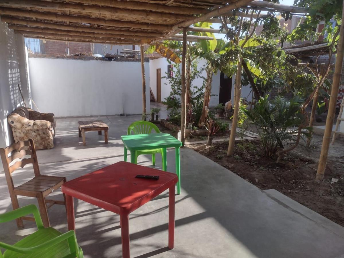 Flying Monkey Hostel Νάζκα Εξωτερικό φωτογραφία